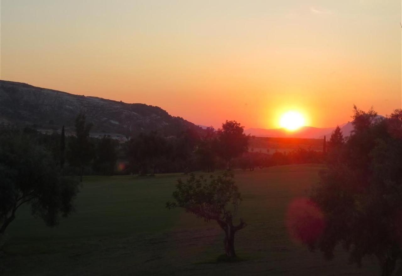 Modern Villa Frontline Golf Алгорфа Екстериор снимка