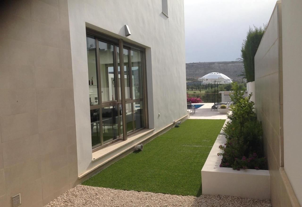 Modern Villa Frontline Golf Алгорфа Екстериор снимка